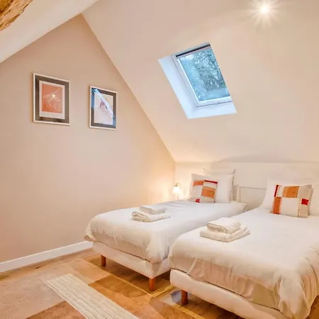 Maison Adeli - Spa- Brasero-billard- Netflix-wifi Holiday home