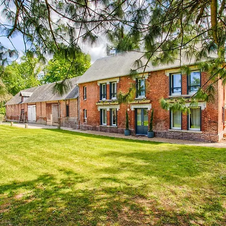 Holiday home Maison Adeli - Spa- Brasero-billard- Netflix-wifi