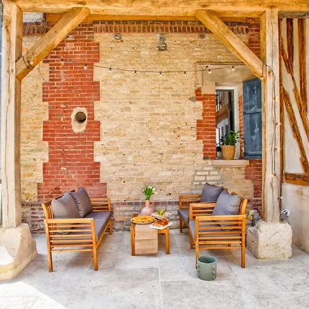 Maison Adeli - Spa- Brasero-billard- Netflix-wifi Dozule