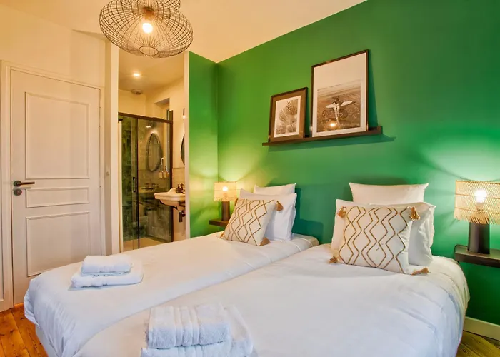 Maison Adeli - Spa- Brasero-billard- Netflix-wifi Holiday home *