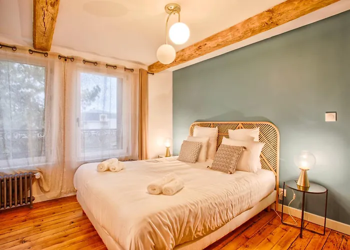 Maison Adeli - Spa- Brasero-billard- Netflix-wifi * Dozule