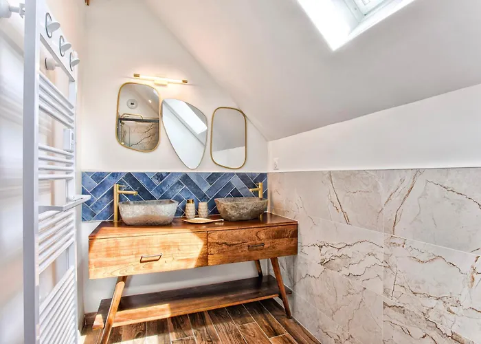 Maison Adeli - Spa- Brasero-billard- Netflix-wifi Holiday home